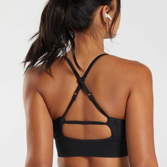 Gym Shark SWEAT SEAMLESS LONGLINE SPORTS BRA in Black Size XS - Picture 3 of 8